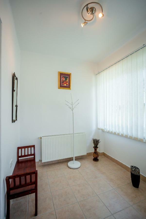 Viragos Vendeghaz Apartment Keszthely Exterior photo